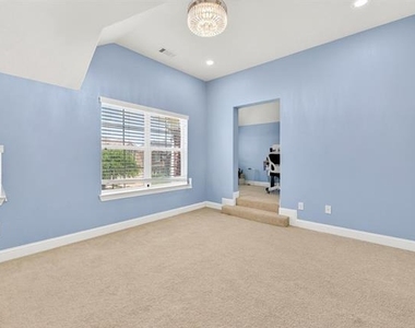 14224 Blueberry Hill Drive - Photo Thumbnail 13