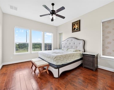 14224 Blueberry Hill Drive - Photo Thumbnail 11