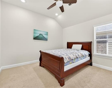 14224 Blueberry Hill Drive - Photo Thumbnail 16
