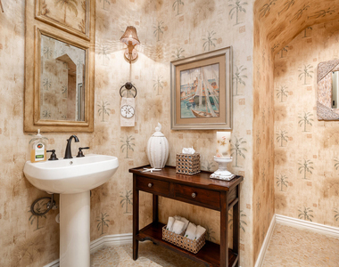 31808 N 19th Avenue - Photo Thumbnail 10