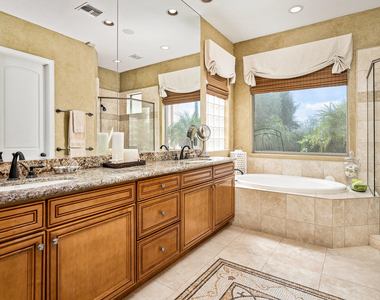 31808 N 19th Avenue - Photo Thumbnail 14