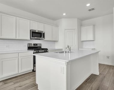 8700 Whistling Duck Drive - Photo Thumbnail 11