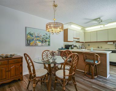 340 S Waverly Place - Photo Thumbnail 9