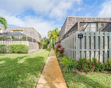 340 S Waverly Place - Photo Thumbnail 27