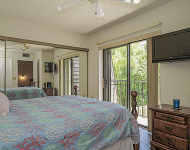 340 S Waverly Place - Photo Thumbnail 22