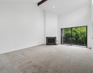 3618 Gillespie Street - Photo Thumbnail 19
