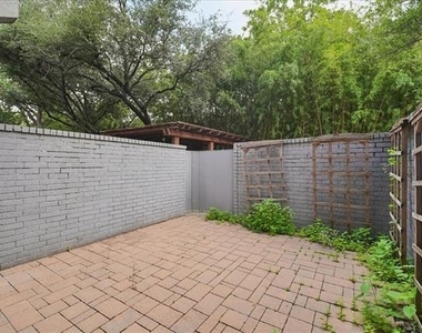 3618 Gillespie Street - Photo Thumbnail 8