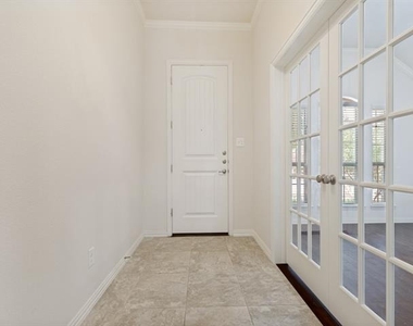 2308 Knox Way - Photo Thumbnail 2