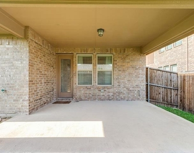 2308 Knox Way - Photo Thumbnail 23