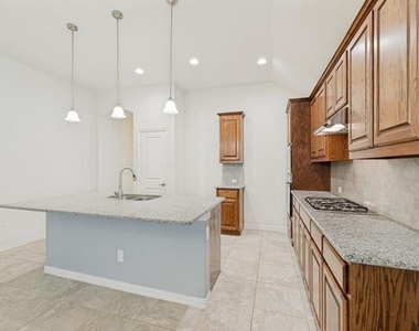 2308 Knox Way - Photo Thumbnail 8