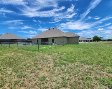 106 Collett Court - Photo Thumbnail 18