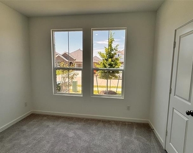 14848 Bigelow Street - Photo Thumbnail 16