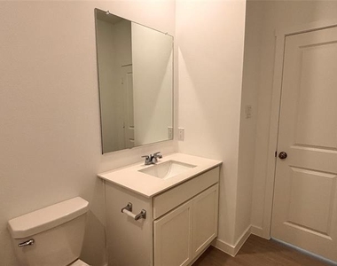 14848 Bigelow Street - Photo Thumbnail 14