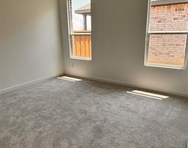 14848 Bigelow Street - Photo Thumbnail 5