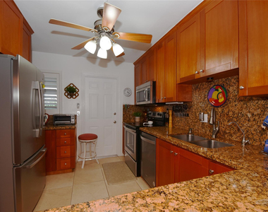 3111 Ne 51st Street - Photo Thumbnail 6
