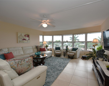 3111 Ne 51st Street - Photo Thumbnail 12