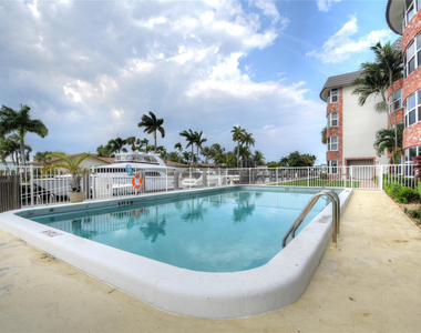 3111 Ne 51st Street - Photo Thumbnail 35