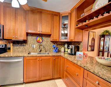 3111 Ne 51st Street - Photo Thumbnail 5