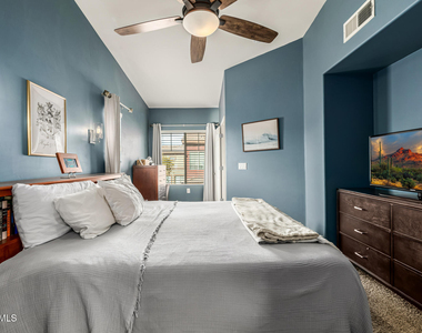 1920 E Bell Road - Photo Thumbnail 12