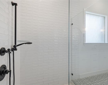 4728 Brockwell Drive - Photo Thumbnail 22