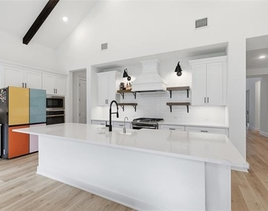 4728 Brockwell Drive - Photo Thumbnail 15