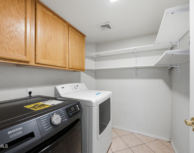3358 E Park Avenue - Photo Thumbnail 28