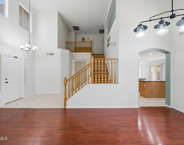 3358 E Park Avenue - Photo Thumbnail 4