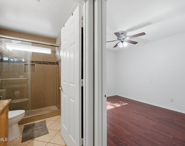 3358 E Park Avenue - Photo Thumbnail 13