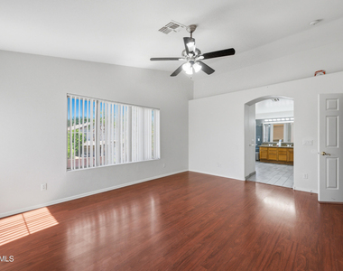 3358 E Park Avenue - Photo Thumbnail 18