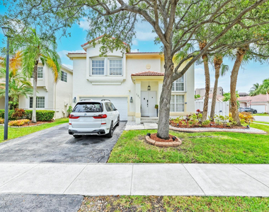 101 Gables Boulevard - Photo Thumbnail 25