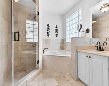 101 Gables Boulevard - Photo Thumbnail 12