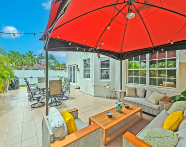 101 Gables Boulevard - Photo Thumbnail 21