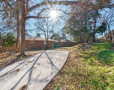 1131 Forester Drive - Photo Thumbnail 10