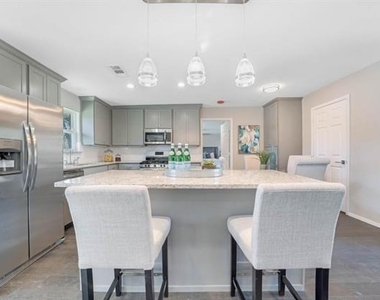1131 Forester Drive - Photo Thumbnail 2