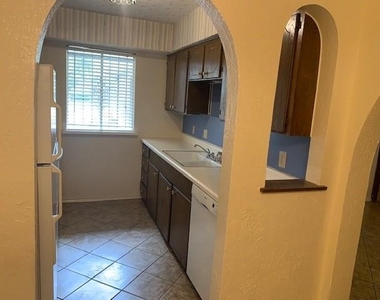 1221 Willow Wood Court - Photo Thumbnail 5