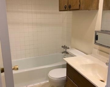 1221 Willow Wood Court - Photo Thumbnail 18