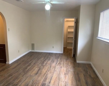 1221 Willow Wood Court - Photo Thumbnail 26