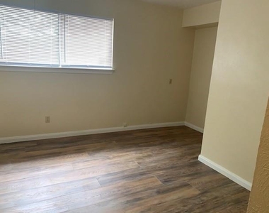 1221 Willow Wood Court - Photo Thumbnail 24