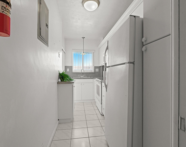 2100 Ne 38th Street - Photo Thumbnail 10