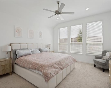 536 Breeds Hill Road - Photo Thumbnail 3