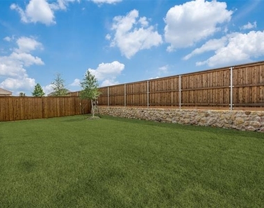 536 Breeds Hill Road - Photo Thumbnail 11