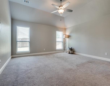 334 Sahara Drive - Photo Thumbnail 15