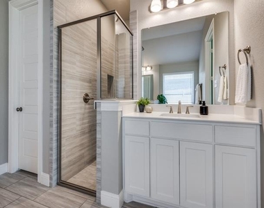 334 Sahara Drive - Photo Thumbnail 16