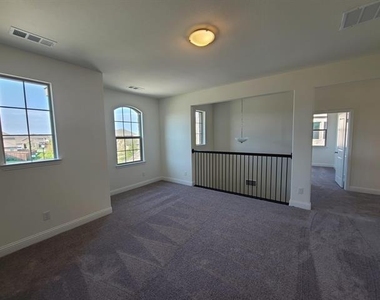 16020 Aquilla Way - Photo Thumbnail 9