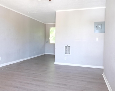 705 13th Street - Photo Thumbnail 1