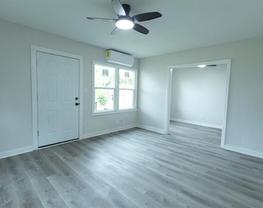 1716 Ethel Avenue - Photo Thumbnail 2
