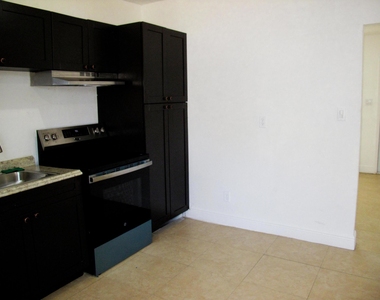 340 Nw 6th Street - Photo Thumbnail 15