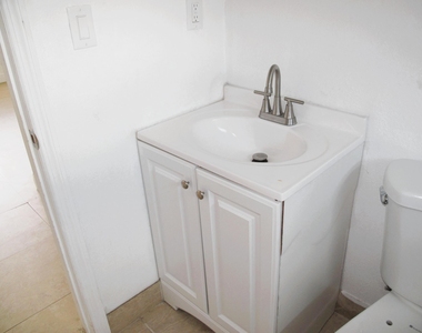 340 Nw 6th Street - Photo Thumbnail 11