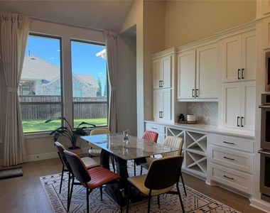 3332 Zenyatta Court - Photo Thumbnail 19