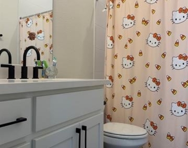 3332 Zenyatta Court - Photo Thumbnail 10